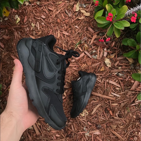 Nike Shoes - Wmns Nike LD  “Black”